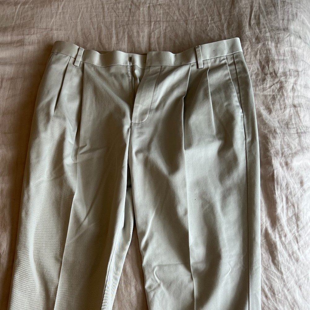 Dockers Men's Pleated Khaki Pants - 36x32